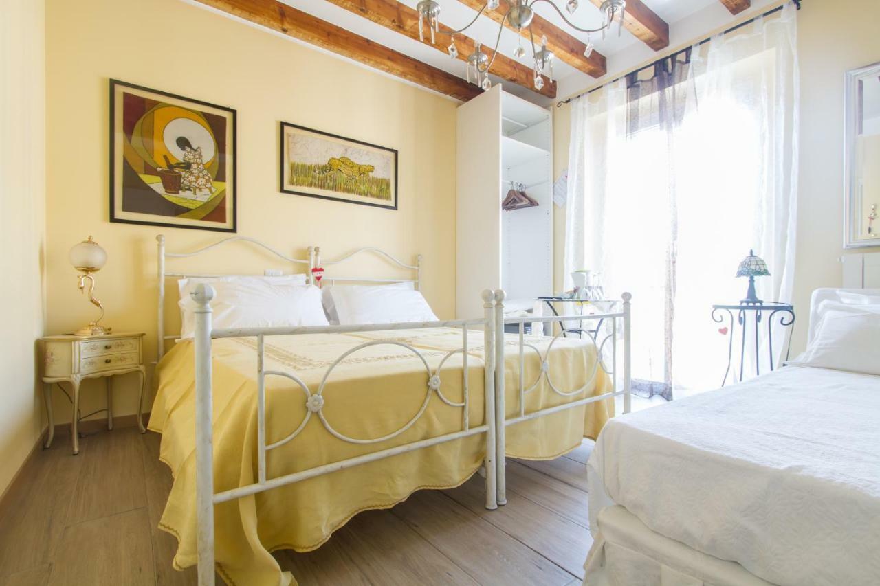 ミラノ B＆B アンティコ コルティーレ Bed & Breakfast 部屋 写真